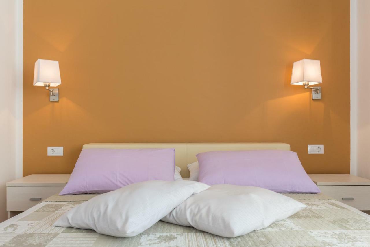 Appartement Victoria 2 *