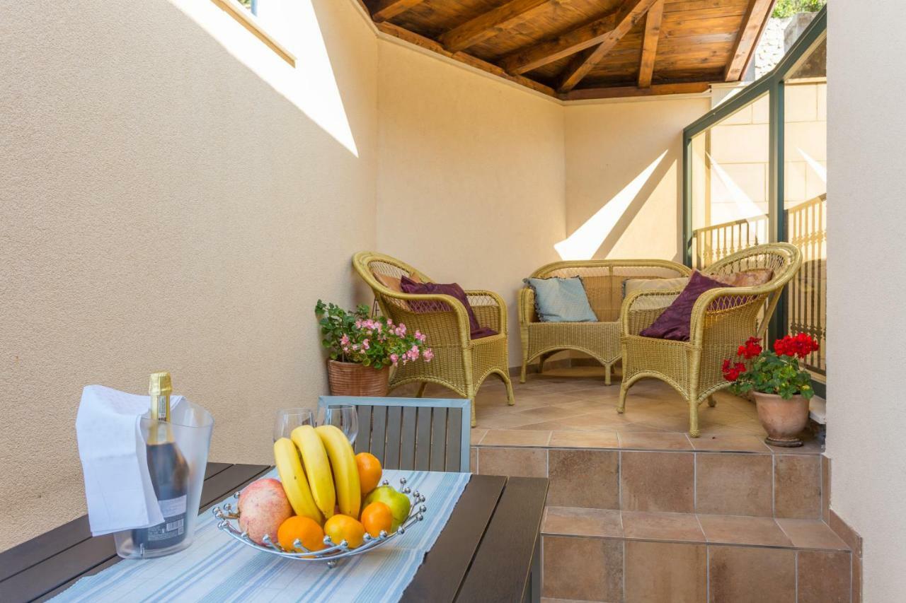 Appartement Victoria 2 *