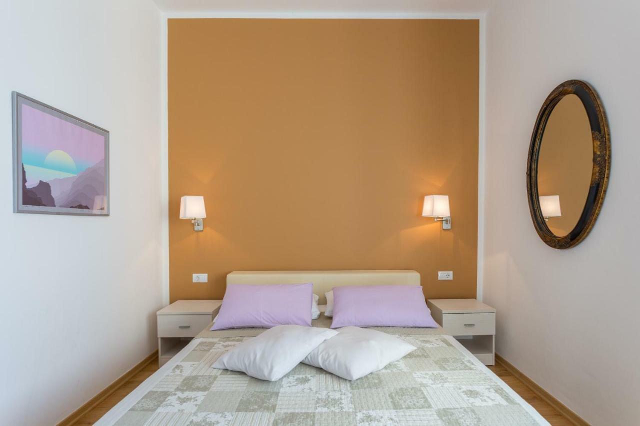 Appartement Victoria 2 *